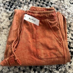 Three Bird Nest Brand Wide Leg LoungePant
Size small